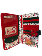 Load image into Gallery viewer, Vendula London Heritage: Tudor Travel Wallet