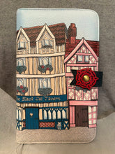 Load image into Gallery viewer, Vendula London Heritage: Tudor Travel Wallet