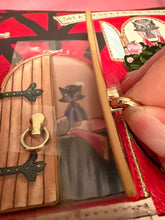 Load image into Gallery viewer, Vendula  London Shakespeare's Theatre Romeo and Juliet Pouch Bag